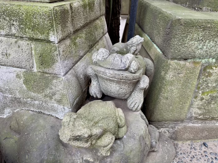 赤坂　豊川稲荷東京別院　水神社