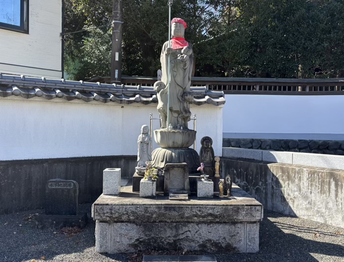 座間　水上山 龍源院　水子地蔵尊