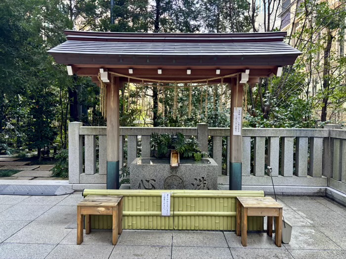 日本橋　福徳神社（芽吹稲荷）　手水舎