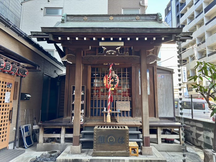 日本橋　三光稲荷神社　社殿