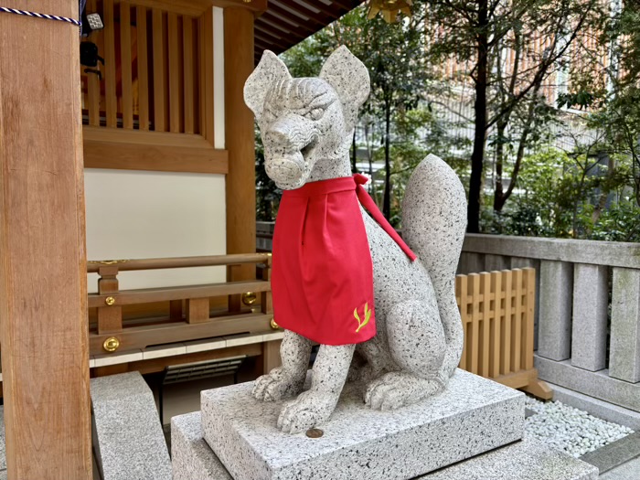 日本橋　福徳神社（芽吹稲荷）　狛狐