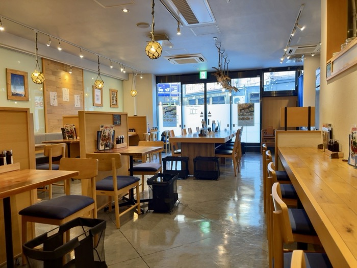 大和　いまがわ食堂　店内　