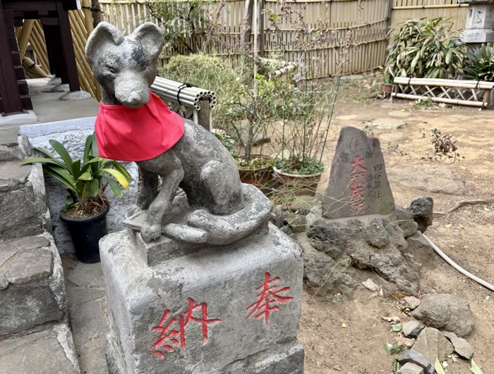 新宿　多武峯内藤神社　境内社・稲荷神社