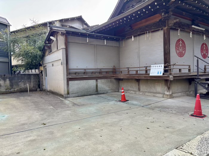世田谷　池尻稲荷神社　駐車場