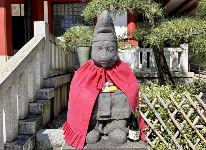 赤坂　日枝神社　夫猿像