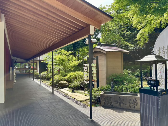 港区　増上寺塔頭 三縁山 宝珠院　軒下参道