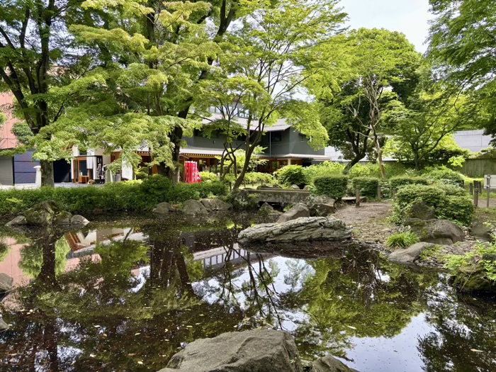 港区　増上寺塔頭 三縁山 宝珠院　弁天池