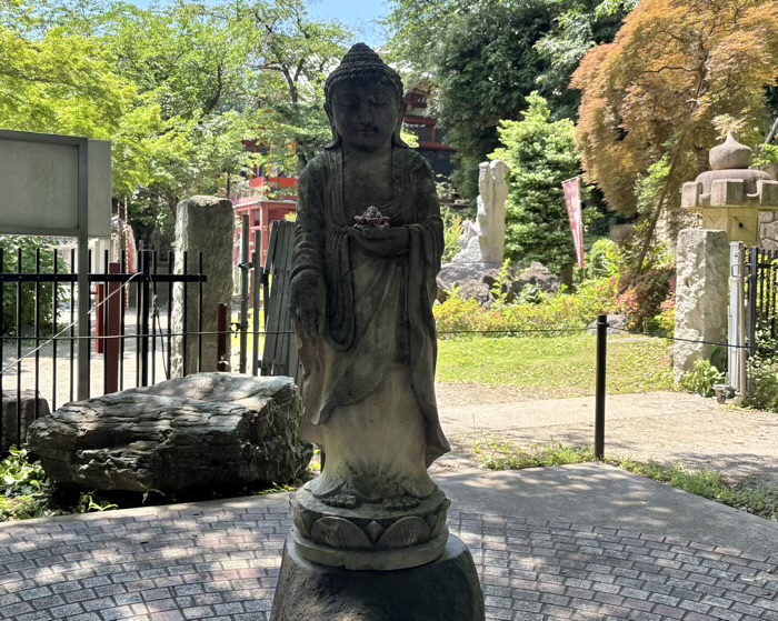 不動前　目黒不動尊　大縁日　鐘楼堂