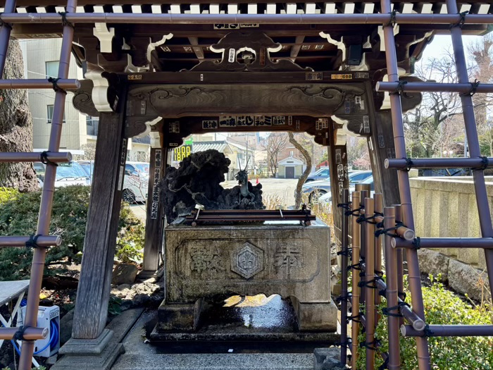 文京区　白山神社　手水舎