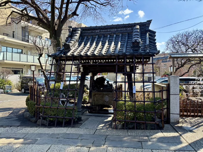 文京区　白山神社　手水舎