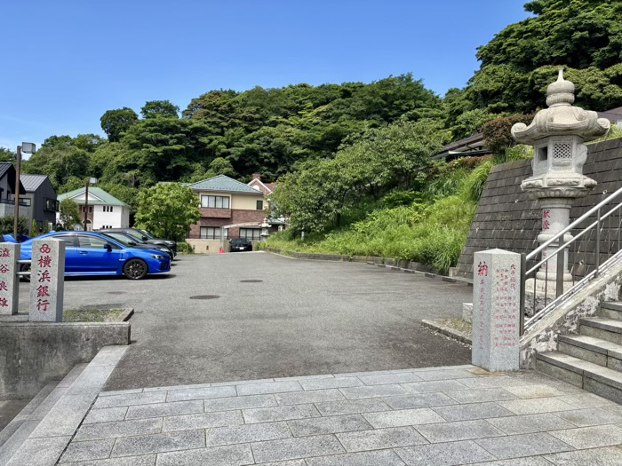 横浜　本牧神社　駐車場