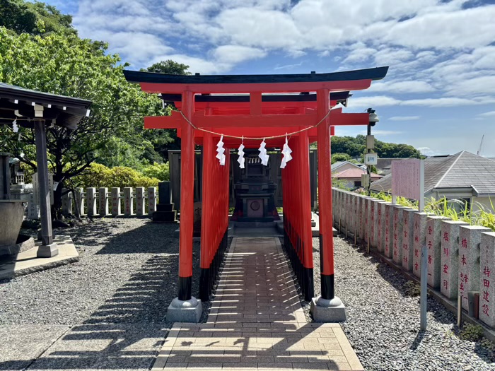 横浜　本牧神社　境内末社・宇氣の稲荷社