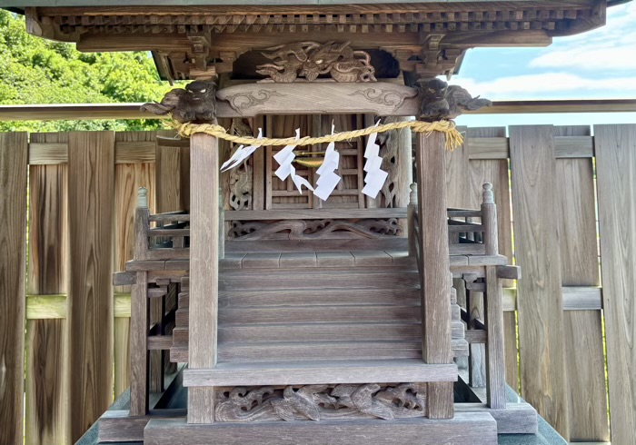 横浜　本牧神社　境内末社・宇氣の稲荷社