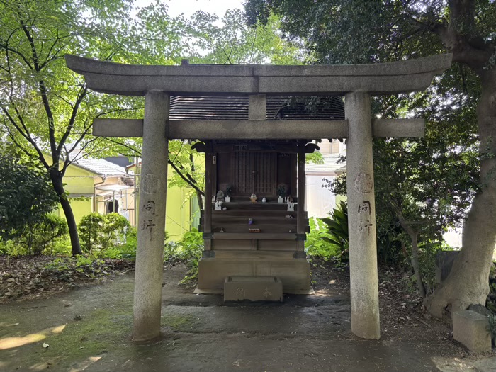 文京区　駒込富士神社　小御嶽社