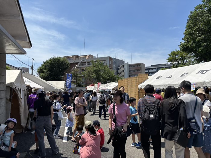 文京区　白山神社　あじさいまつり　屋台（模擬店）