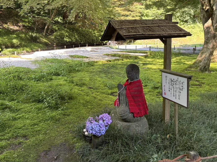 北鎌倉　明月院　紫陽花　お地蔵さん