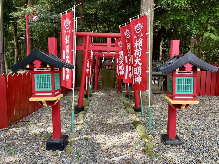 横浜　戸塚　相州春日神社　お稲荷様