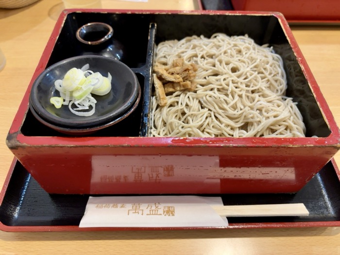 文京区　稲荷蕎麦 萬盛　稲荷箱そば
