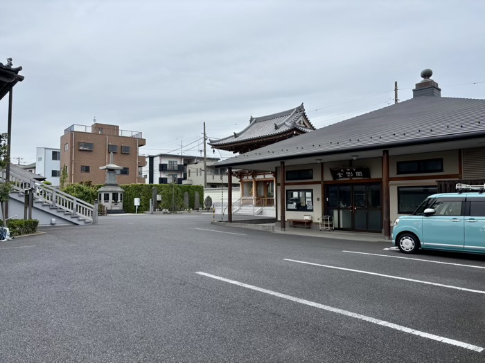 平塚　長楽寺　駐車場