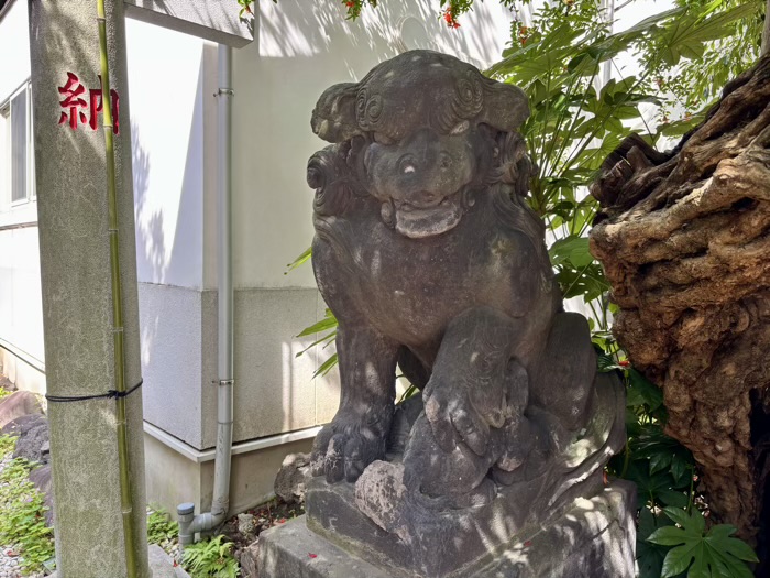 台東区　黒船稲荷神社