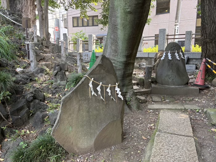 渋谷　鳩森八幡神社　富士塚