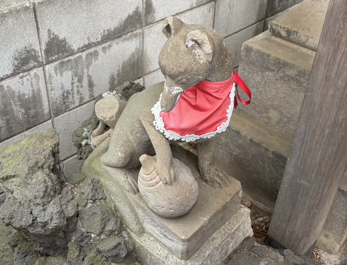 渋谷　鳩森八幡神社　甲賀稲荷社