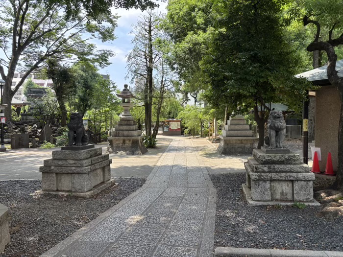 渋谷　鳩森八幡神社　狛犬