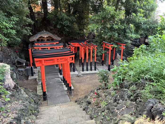 文京区　慈眼院 澤蔵司稲荷　霊窟「お穴」