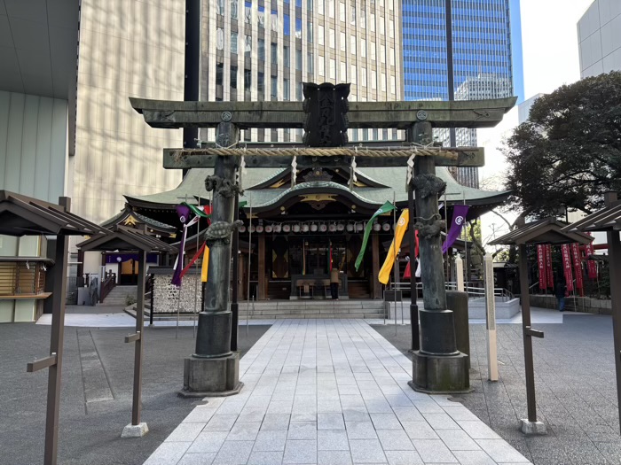港区　虎ノ門 金刀比羅宮　銅鳥居
