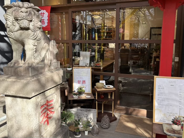 新宿　陽運寺（於岩稲荷）　お寺カフェ