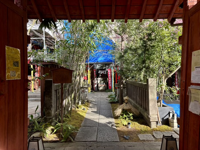 新宿　陽運寺（於岩稲荷）