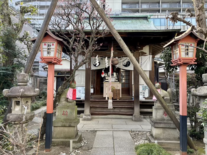 新宿　於岩稲荷田宮神社