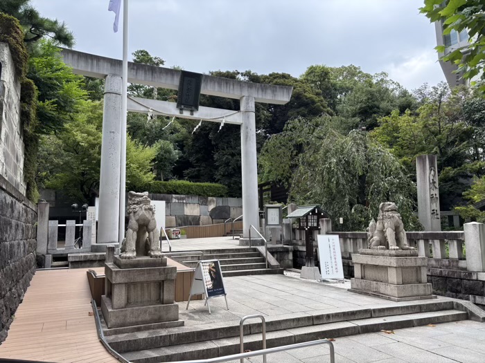 港区　乃木神社　一の鳥居