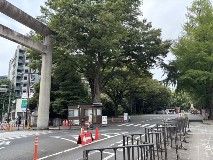 千代田区　九段下　靖國神社　駐車場
