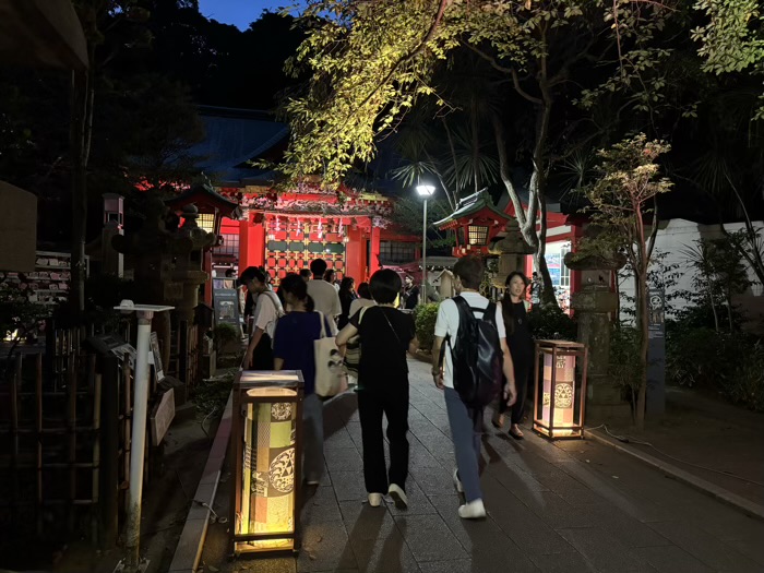 江島神社　江の島灯篭　中津宮