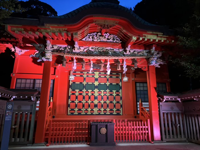 江島神社　江の島灯篭　中津宮