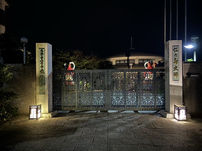 江島神社 江の島灯篭