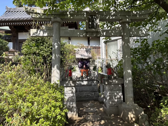 横浜　弘明寺　稲荷大明神