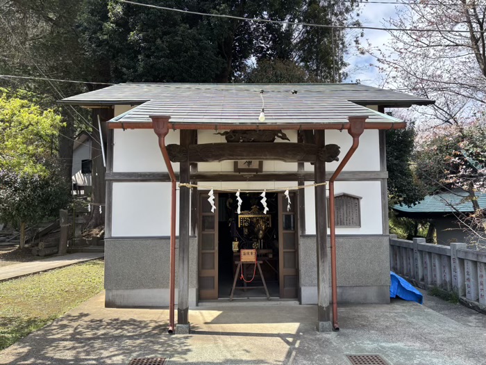 横浜　上永谷　永谷天満宮　神輿庫