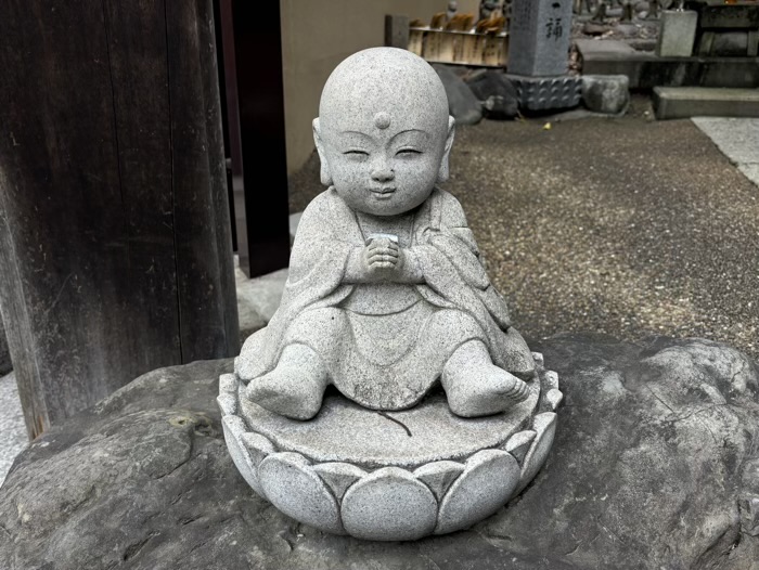 目黒　大圓寺　山門　守り地蔵