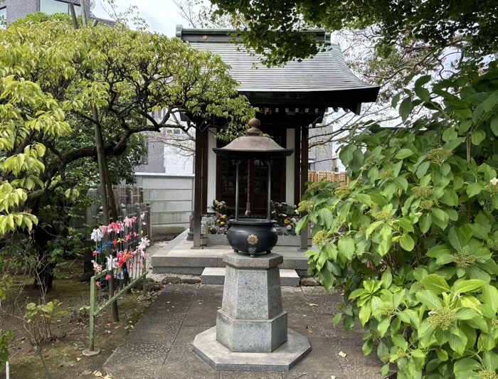 世田谷　円光院　地蔵堂