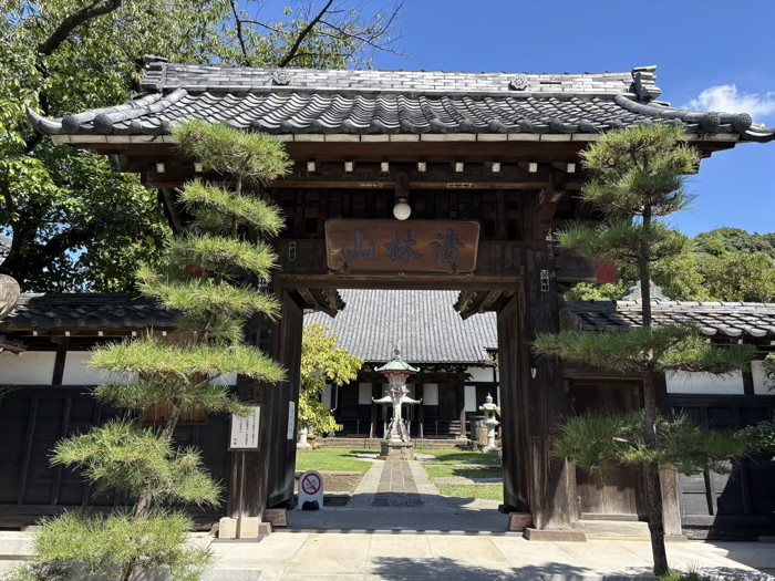 日吉本町　金蔵寺　山門