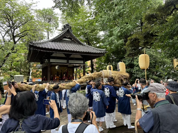 世田谷区　奥沢　奥澤神社　厄除大蛇お練り