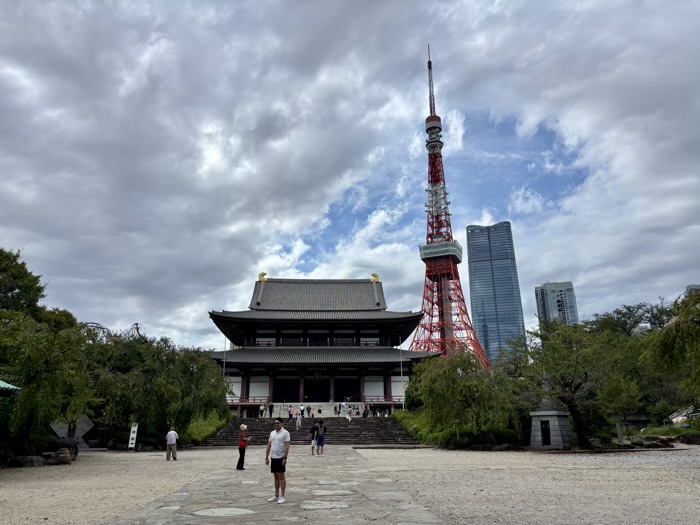 港区　増上寺　参道（阿弥陀仏の48願）