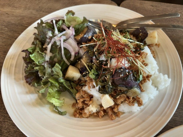 アティックルーム靖國外苑 cafe&dining　週替わりランチメニュー