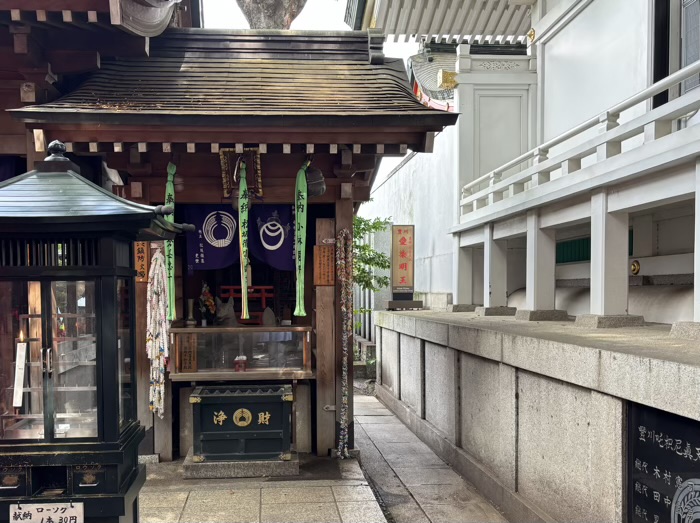 赤坂 豊川稲荷東京別院 愛染明王