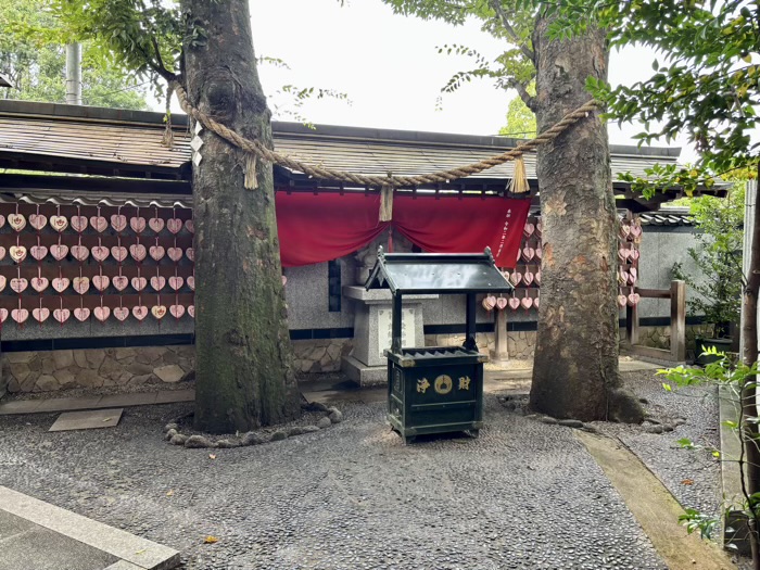 赤坂　豊川稲荷東京別院　愛染明王