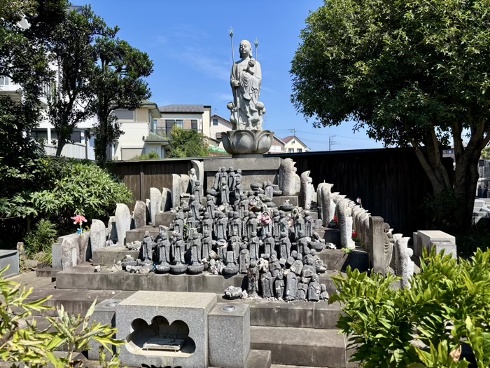 大和　常泉寺　ねんね地蔵