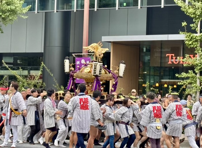 目黒　誕生八幡神社　例大祭