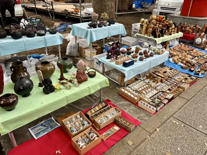 新宿 花園神社 青空骨董市
